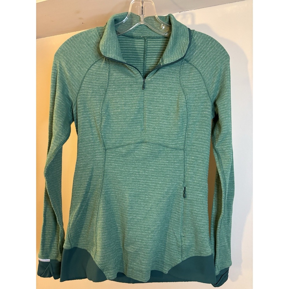 LULULEMON Green Runderful Long Sleeve 1/4 Zip‎ S Reflective